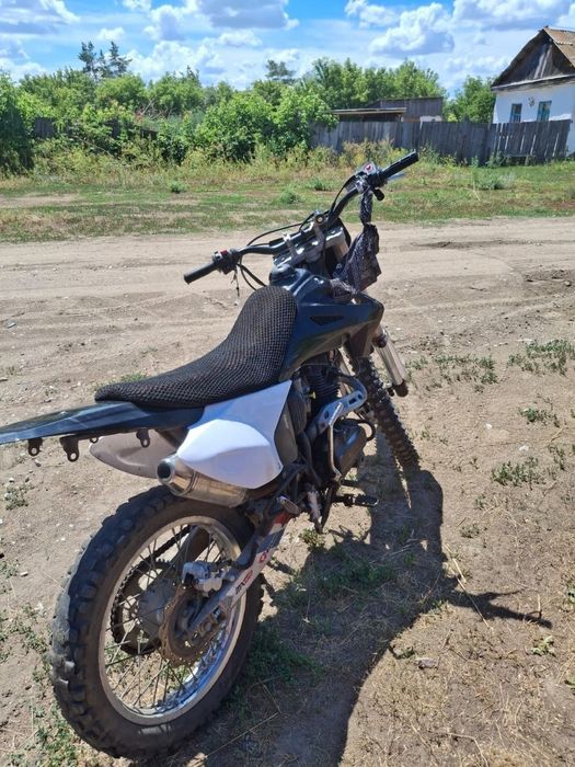 Продам мотоцикл 200сс