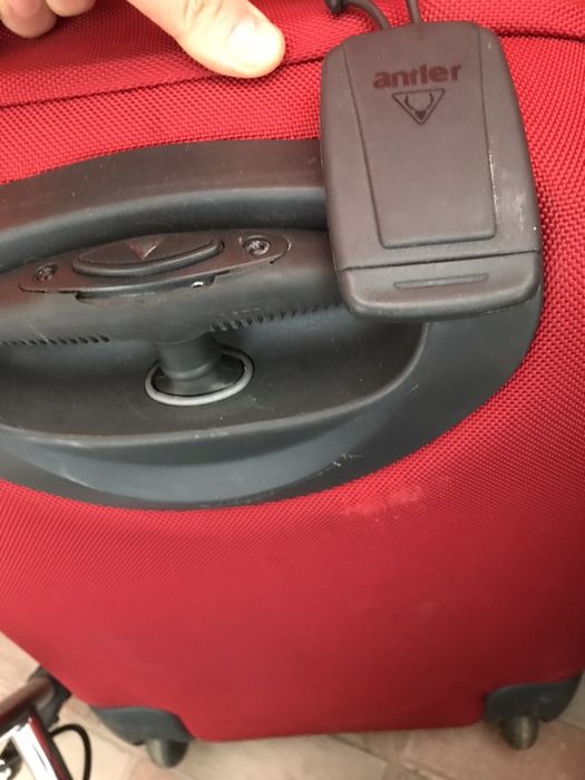 Чемодан ручная кладь S суперпрочный