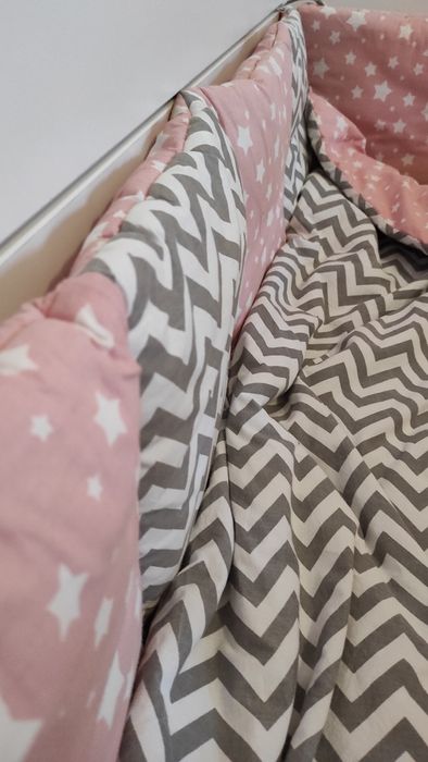 Бебешки спален комплект с олекотена завивка обиколници + подаръци