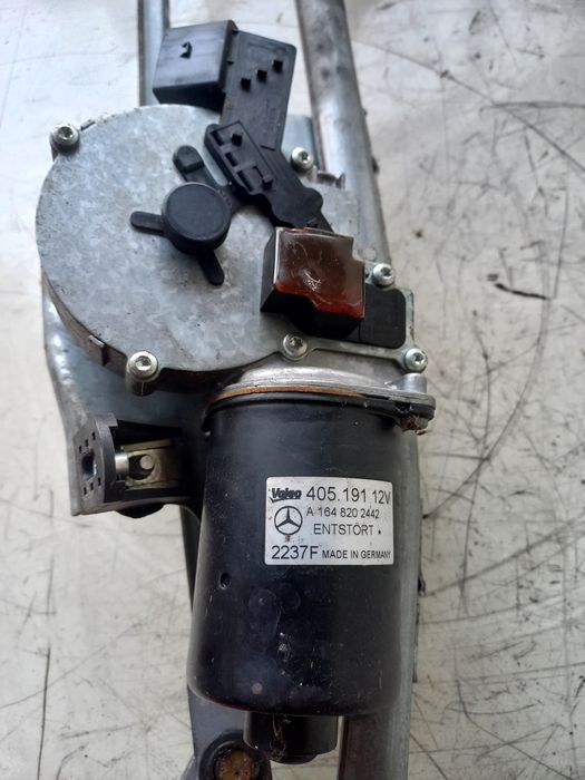 Механизъм чистачки Mercedes W164