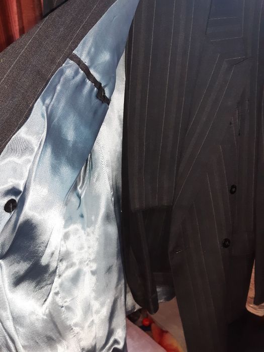 Продаётся мужской костюм двойка