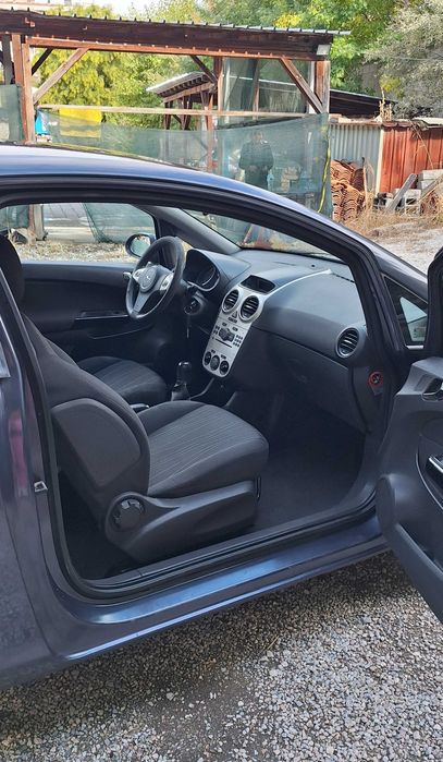 Opel Corsa 1.4 бензин, 90 к.с., 2008 г.