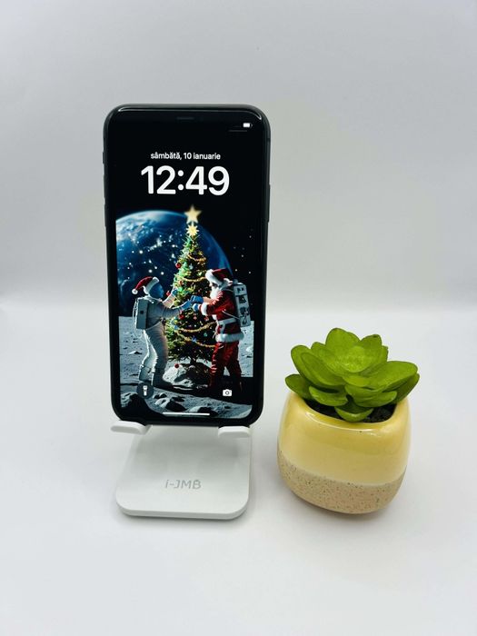 Vând/Schimb iPhone 11 impecabil 64 GB impecabil