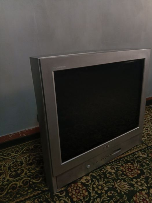 Rossiskiy Televizor SOTILADI