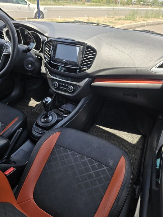 Lada Vesta SW Cross