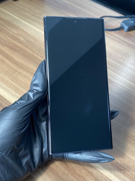 Samsung Galaxy s23 ultra • 256 GB • Phantom Black