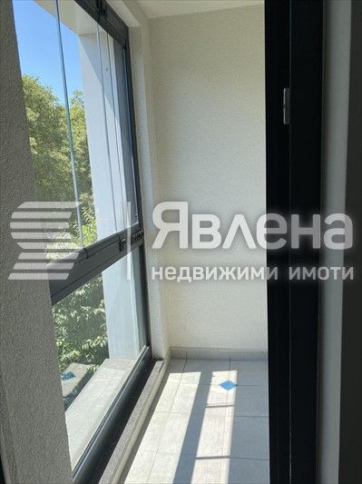 Дава се под наем Двустаен апартамент в Варна, Гръцка махала - 60 кв.м за 920 € - Снимка #5