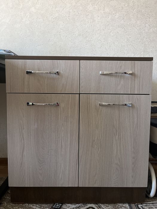 Продам  тумбу