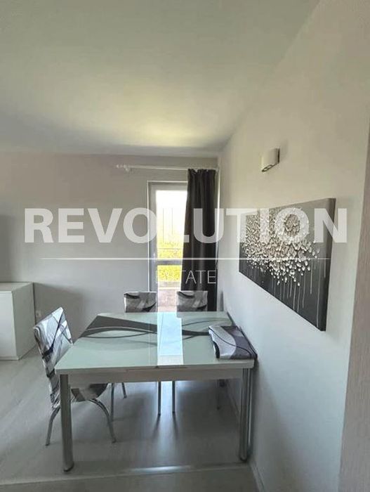 Дава се под наем Двустаен апартамент в Варна, Левски - 66 кв.м за 548.25 € - Снимка #3