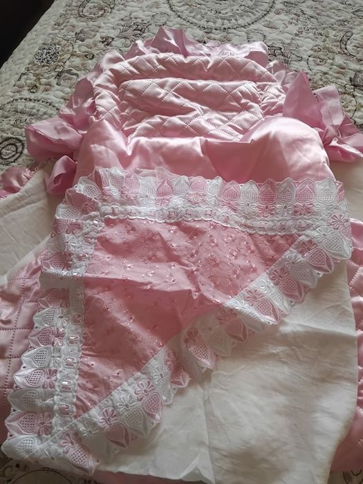 Продам комплект для малышки