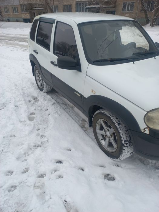 Продам  машину..