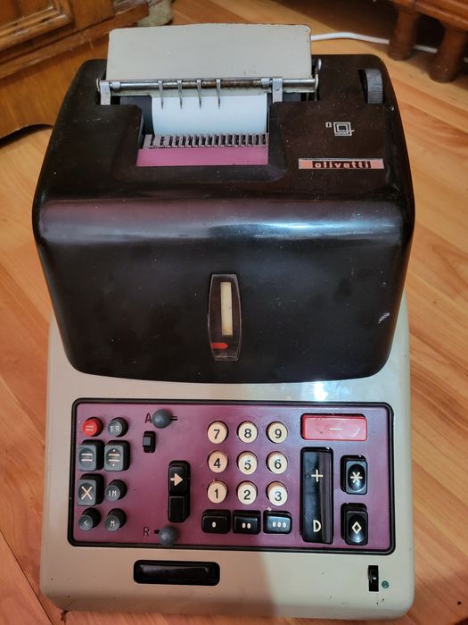 Masina de calcul Olivetti Divisumma 24 recondionata
