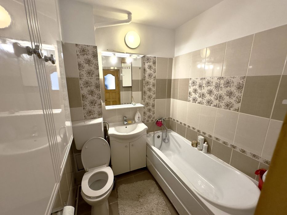 Inchiriez apartament 2 camere Pacurari