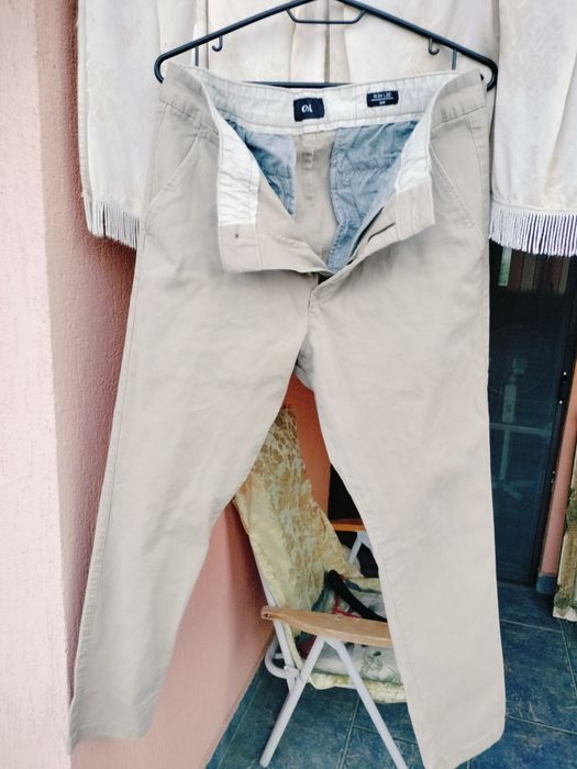 Pantaloni Chinos bărbați C&A – Model Slim – Bej / Kaki – Mărime W34 L30