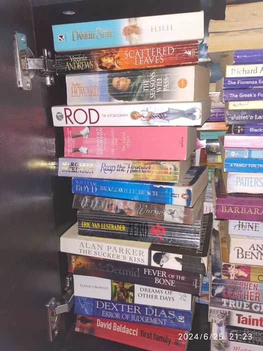 Книги на английски език