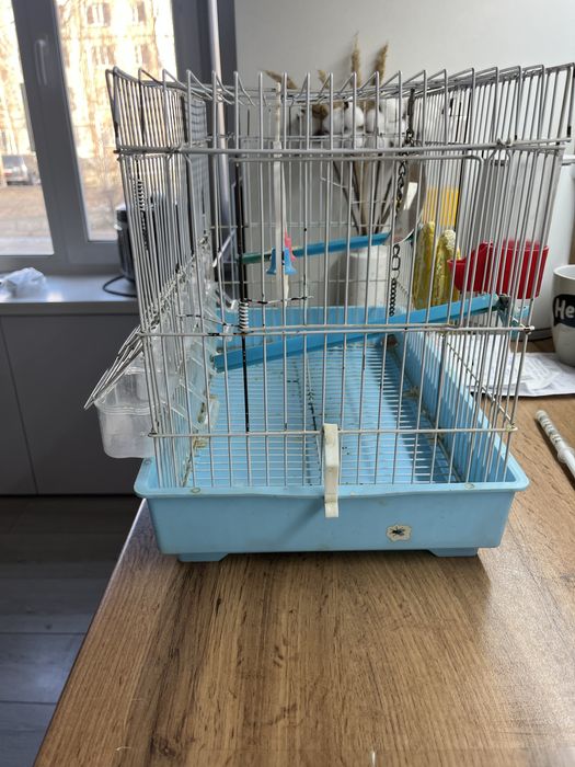 Продам клетку для попугая