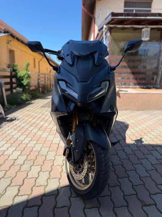 Yamaha T-Max TechMax