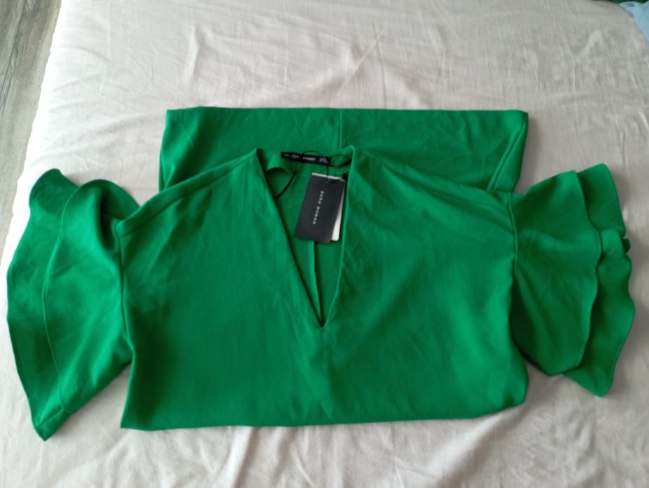 Красиви  нови рокл,и  Zara / JUST