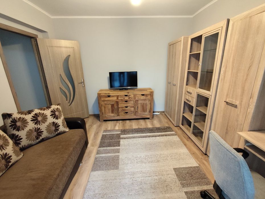 Închiriez  apartament  două camere