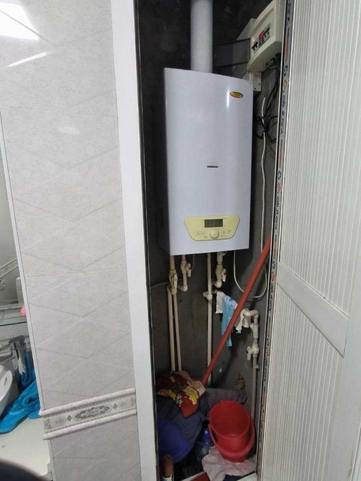 Продается 4/4/6 квартира на 2й линии у метро Беруний, МСГ Хувайдо.