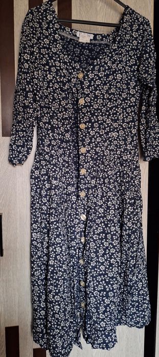 Продаётся одежда (размер S)