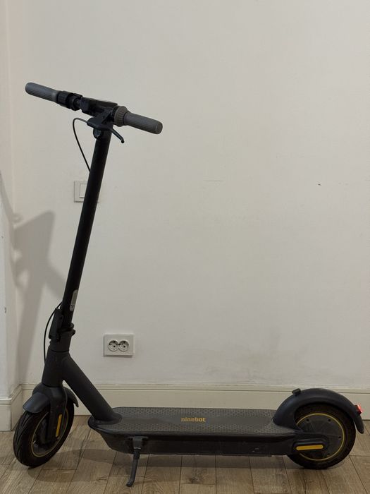 Электросамокат Ninebot KickScooter Max G30P черный