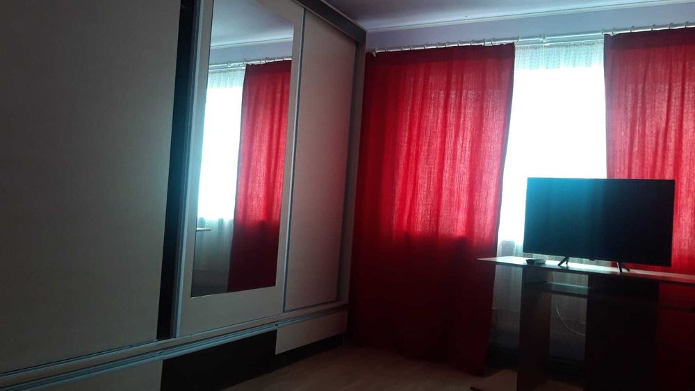 Închiriez garsonieră
