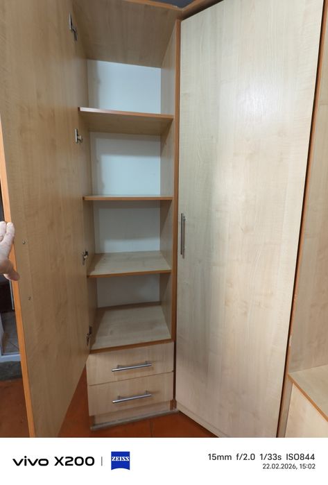 Срочно продам шкаф