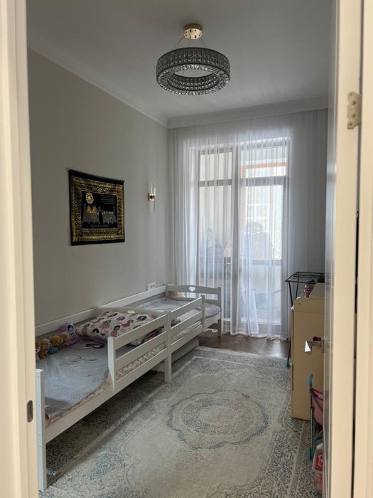 Детская кровать с матрасами