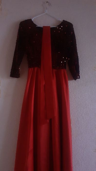 вечернее женское платье