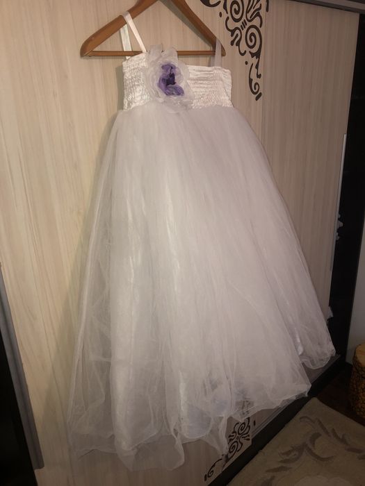 Детска шаферска рокля - 6-7 г.