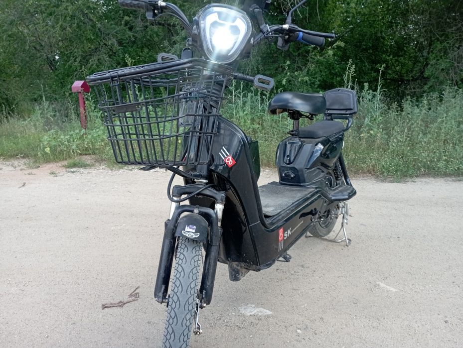 Продам скутер ск8  (описание)