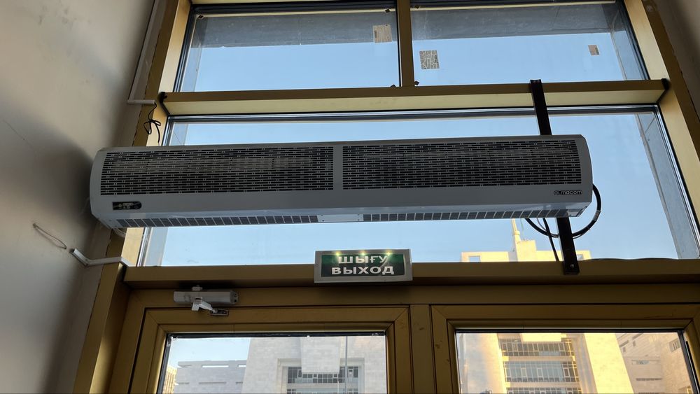 Продам тепловую завесу