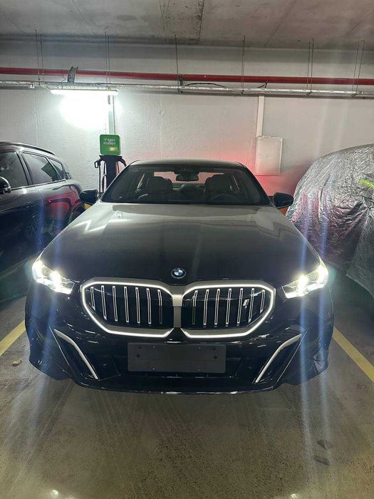 BMW I5 40L в наличии кредит/перечислением