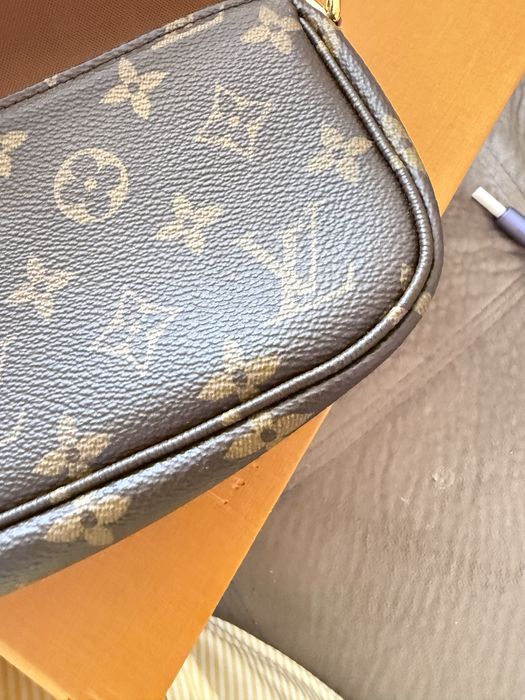 Louis  Vuitton Ivy