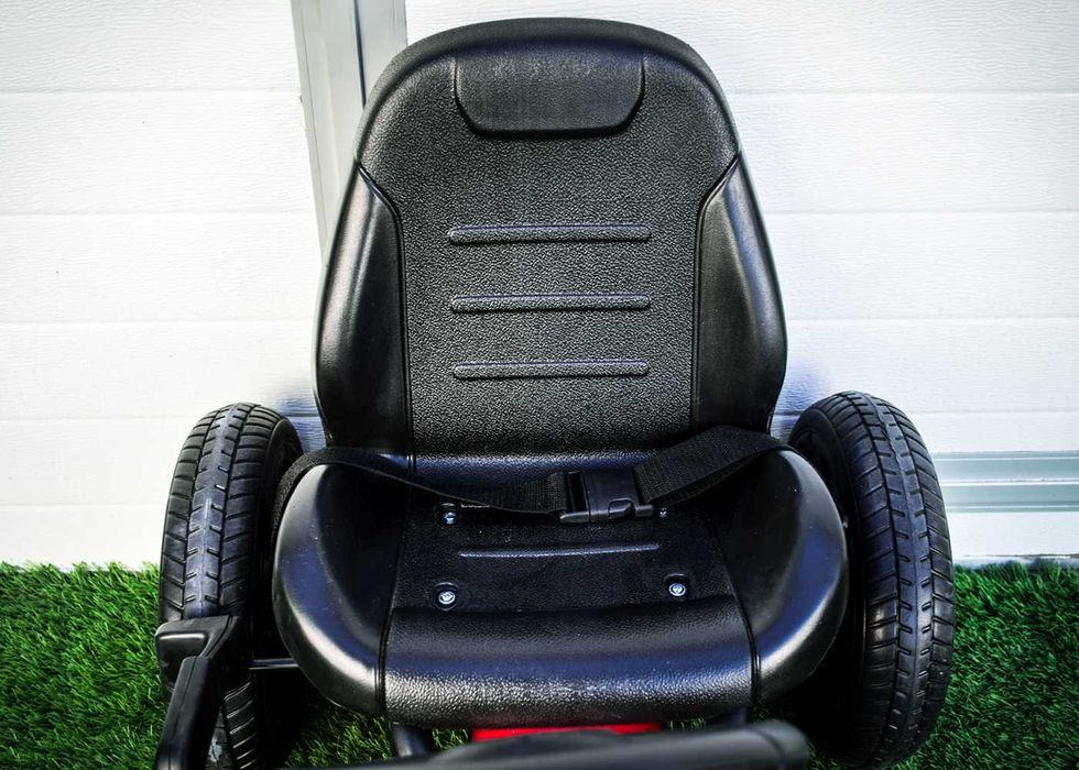 Masinuta cu pedale pentru copii, GO Kart Mercedes cu roti MOI #RED