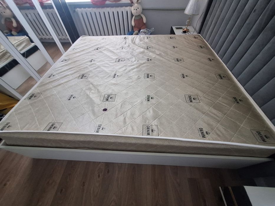 Кровать екі адамдық