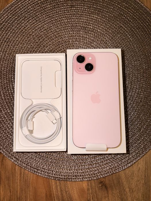 iPhone 15 pink ЧИСТО НОВ!