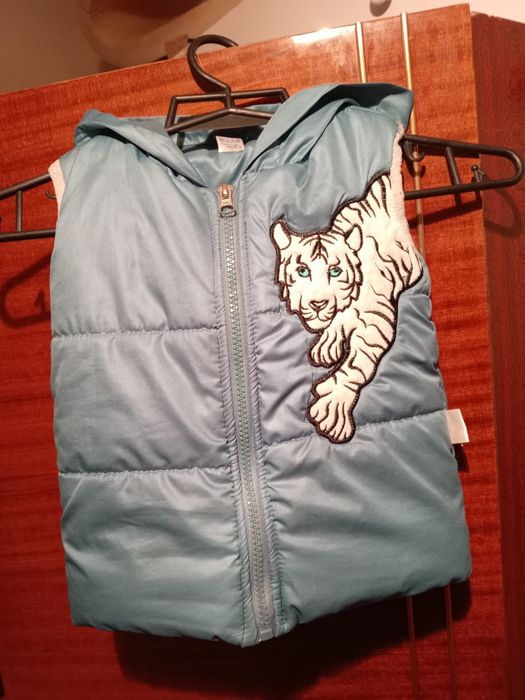 Детская жилетка тёплая