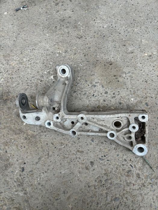 Suport brat dreapta vw golf 5 touran passat