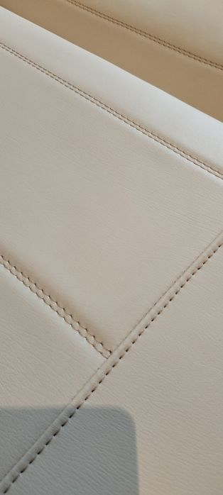 Косметологическое кресло, кушетка