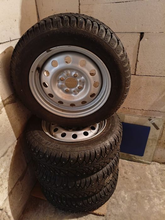Продам зимние Колёса