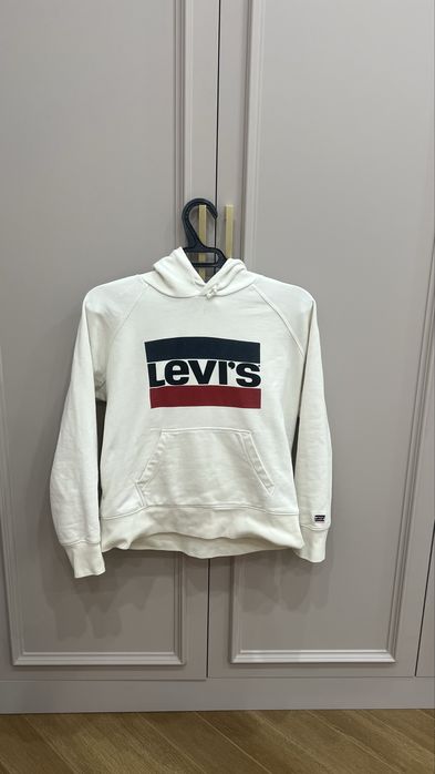 Худи levis в отличном состоянии
