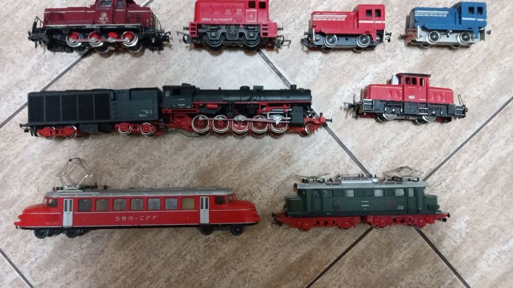 Lot locomotive CC trenulet electric HO