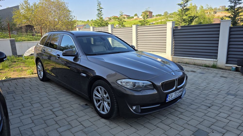 BMW  520D  F11 .