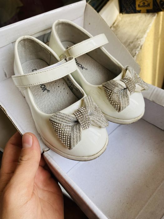 Детская обувь продаю