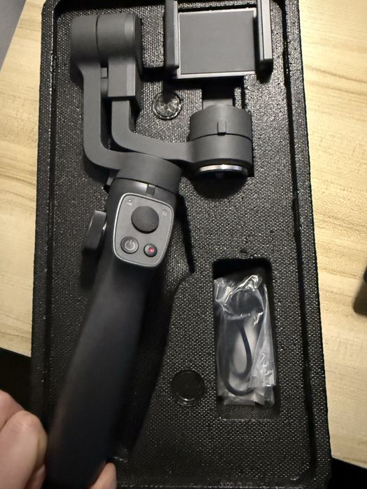 Stabilizator Baseus nou.