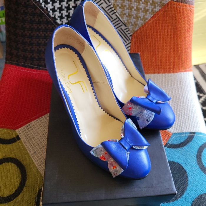 Pantofi piele eleganți albaștri cu fundiță – mărimea 37