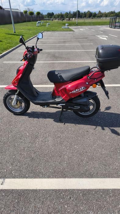 Vând Scuter TGB -