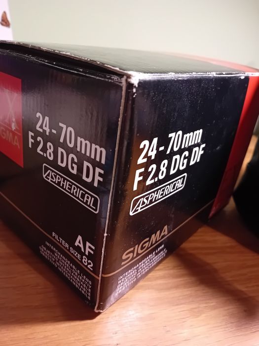 Обектив Sigma 24-70 за Canon